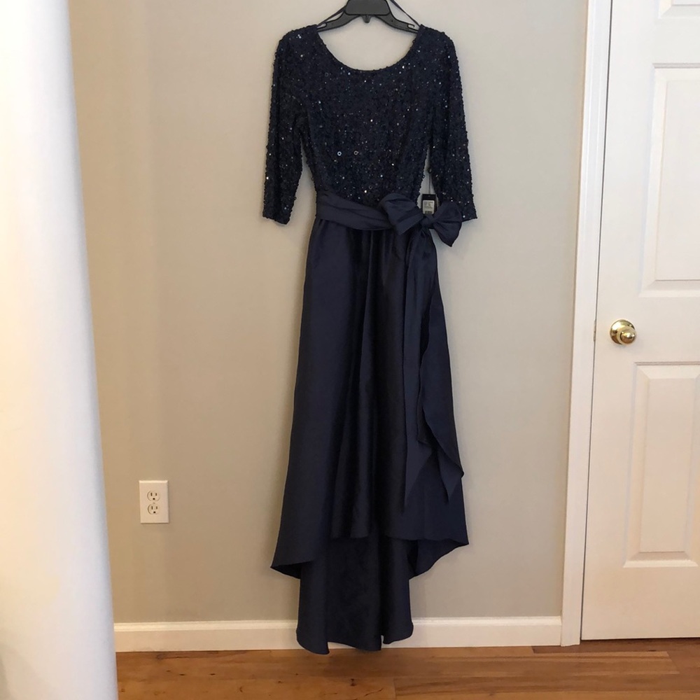 Women’s dress